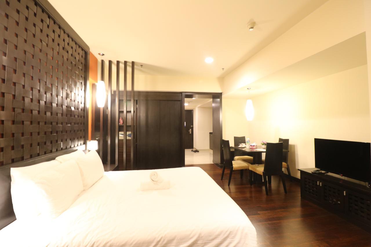 Millennium Suite At Pyramid Tower Petaling Jaya Exterior photo